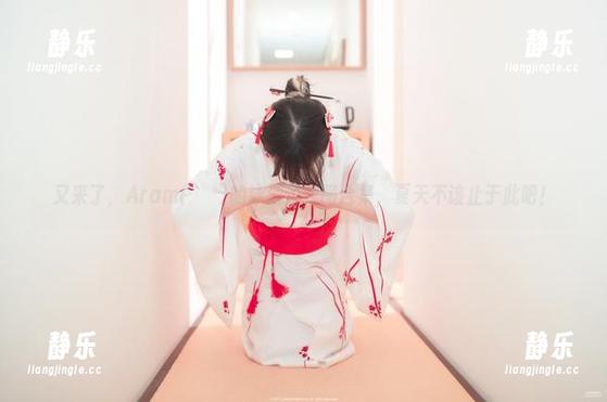 又来了，Aram(아람)的泳池边美图合集，夏天不该止于此吧！