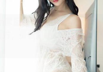 Feilin嗲囡囡 – Jennanni_Jen带来的泳池图片，福利到让人意识到自己需要一套泳衣。