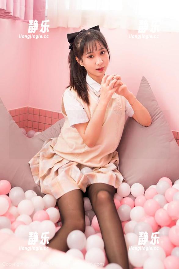 Feilin嗲囡囡-陈雅漫VICKY Feilin嗲囡囡 - 陈雅漫VICKY的“秘书”图集,精选不只有外表,难道她还掌握了聪明工作的秘诀?
