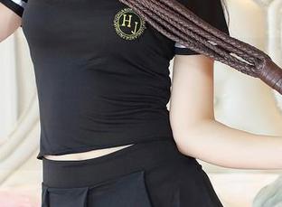 GIRLT果团网 – 龚玥菲短裙专场，只需一眼，你的审美就会被征服（以及青春的回忆）。