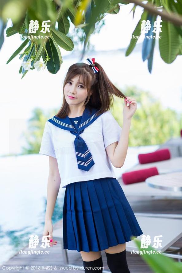 IMiss爱蜜社-Winki丝姬 IMiss爱蜜社 - 认真看图包,发现天台的“Winki丝姬”其实也在偷懒?
