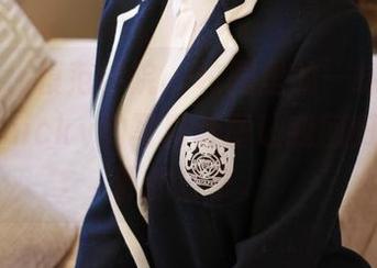 MFStar模范学院 – 校园里的一抹青葱，白子嫣nicky的写真套图让我回归天真无邪的日子。