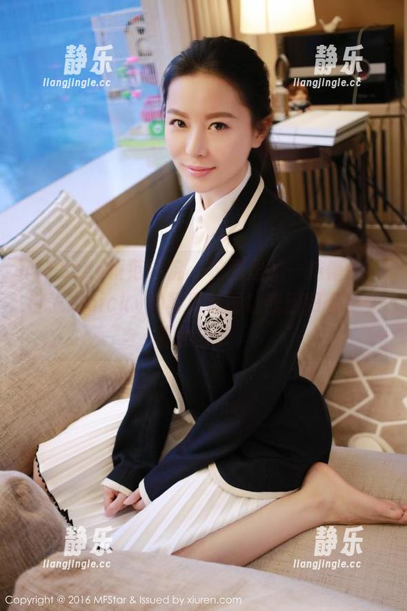 MFStar模范学院-白子嫣nicky MFStar模范学院 - 校园里的一抹青葱,白子嫣nicky的写真套图让我回归天真无邪的日子。