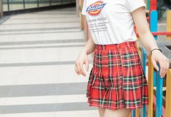 MSLASS梦丝女神 – 诗琪曰：你等一下，我得把这些帆布鞋的资源用好，放飞自我只需一步之遥。