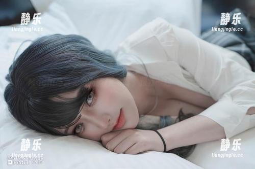 Machi马吉 Machi马吉无圣光的JK写真,跟我一起“露真面”吧!