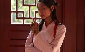 MiiTao蜜桃社 – 韵莉娜VANILLA的裤里丝，套图请对“色”服气！