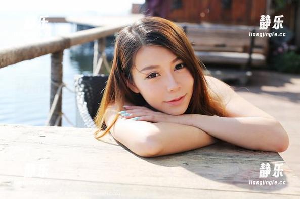 MyGirl美媛馆-许诺sabrina MyGirl美媛馆 - 难得一遇的机会,“许诺sabrina连衣裙”免费下载,刚到手就想穿出去秀一波,嗯~