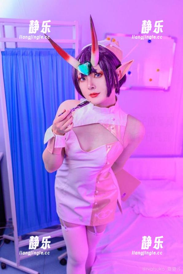 Natsuko夏夏子 龙年新春,每一张Natsuko夏夏子的写真都像是在欢呼!究竟这是怎样的节日气氛?