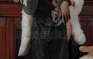 戴上眼镜，看见不一样的Nyako喵子——这视角我给满分！