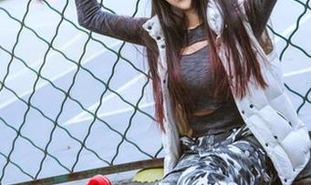 TouTiao头条女神 – 教室的潜伏角色：月音瞳全集！什么？下载后不能保证你不会学坏