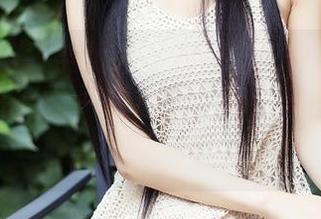 TouTiao头条女神 – 白裙搭配松果儿的灵魂：私拍让你一秒进入‘我是公主’模式，美图大有玄机！