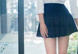TuiGirl推女郎 – 李丽莎的写真：学姐就在眼前，壁纸版的随手拍！