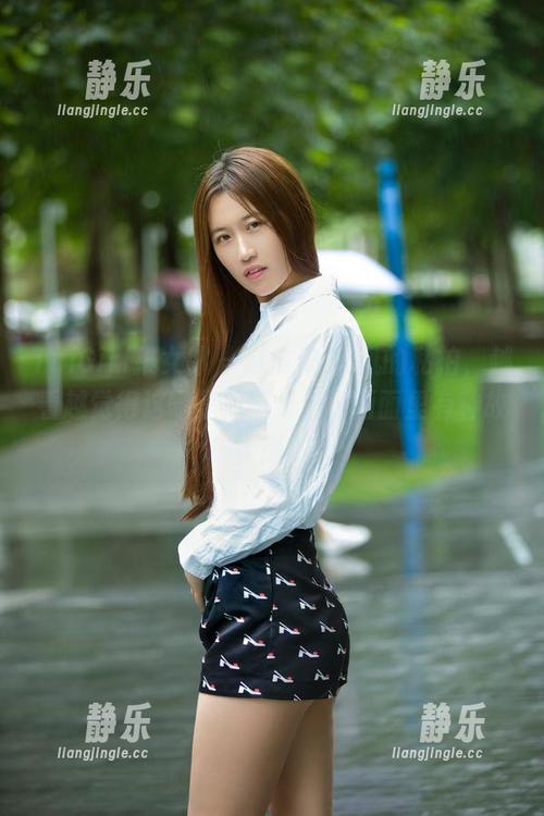 TuiGirl推女郎-赵惟依 TuiGirl推女郎 - 赵惟依JK风的私拍,越看越觉得这哪是单纯好看,画面里有种故事感。