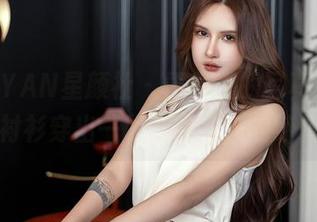 XINGYAN星颜社 – 黄寒娜的写真更新，白衬衫穿出一股让人变懵的纯粹…