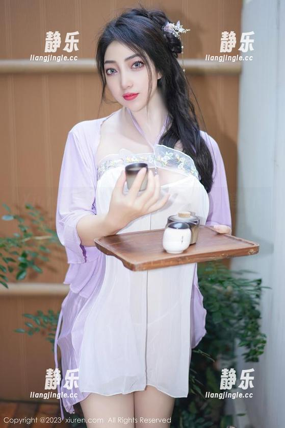 Xiuren秀人网 - 余贝拉bella的美脚作品集，穿上它们挤进你的想象力吧