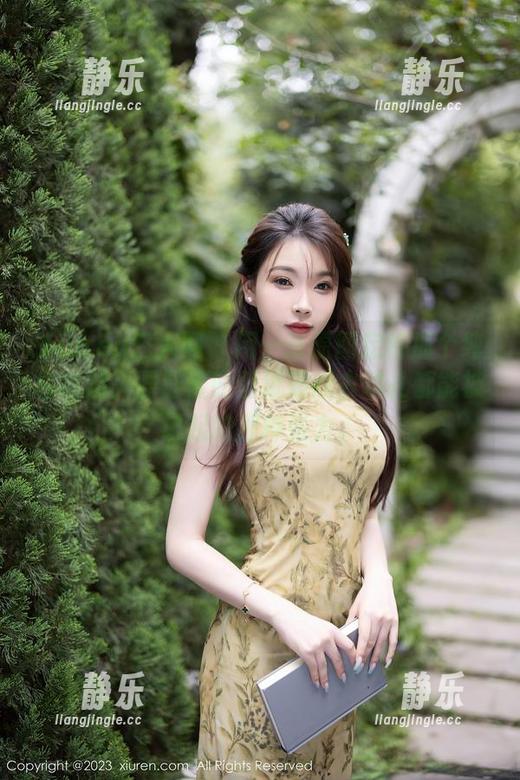 Xiuren秀人网-圆圆酱 Xiuren秀人网 - 用一张原图定格那个纯白时刻,圆圆酱的壁纸是想去哪儿都能被记起的那种张力。