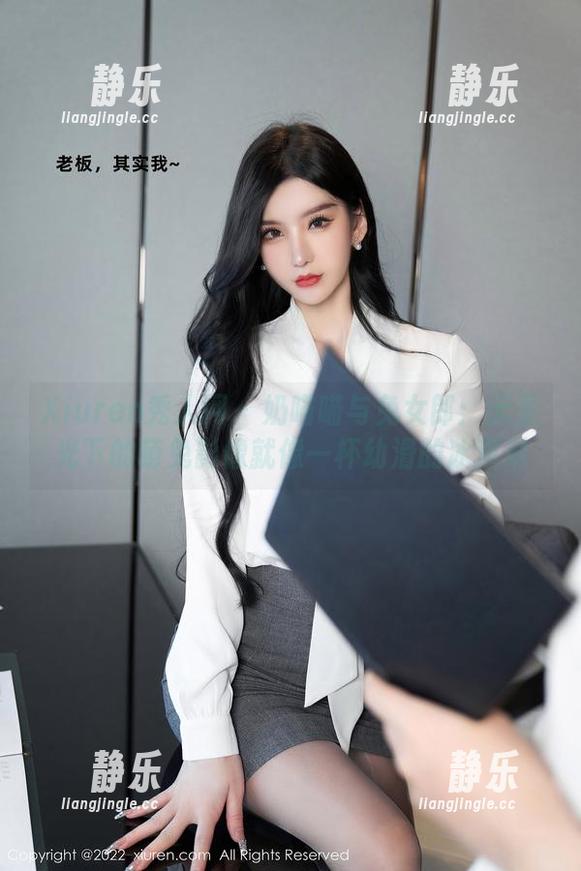 Xiuren秀人网-奶喵喵 Xiuren秀人网 - 奶喵喵与兔女郎:无圣光下的萌兔影像就像一杯幼滑的冰淇淋
