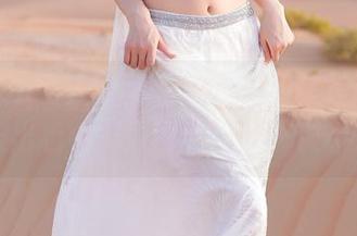 Xiuren秀人网 – 聚光灯下的星星baby，礼服出租中…原图与写真一次看个够！