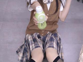 Xiuren秀人网 – 短裤实验室，绮里嘉Ula的写真让穿搭变得不再单调