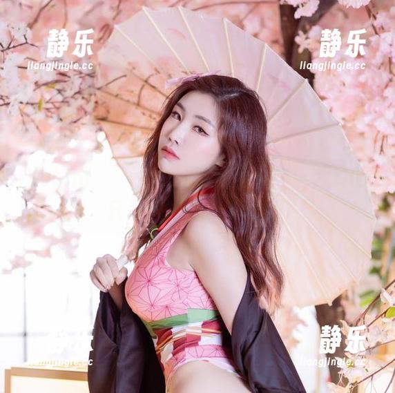 Yebin(전예빈)最新写真：圣诞节，我真的只是想要一杯热可可！