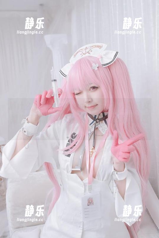 搞什么鬼，asagiriai(爱ちゃん)的魔女姐姐写真集有什么高深哲学？分享我的感想。
