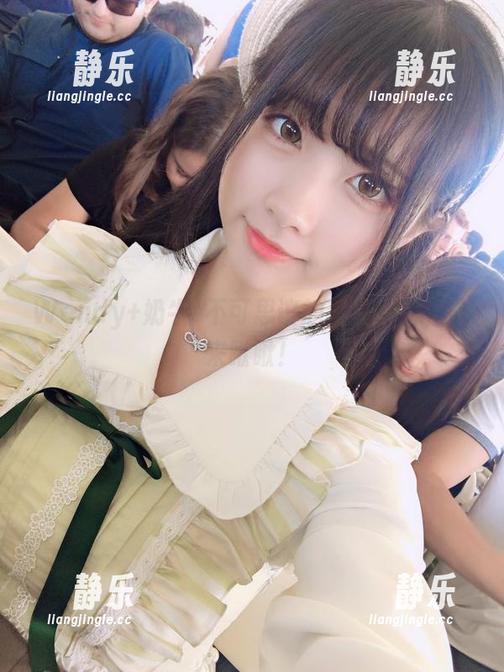 wendydydydy_酱油 Wendy+奶牛=不可思议的写真图片,快来瞅瞅!