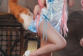 更新！w百合欧皇子w的死库水写真集，水花四溅，想游泳吗？