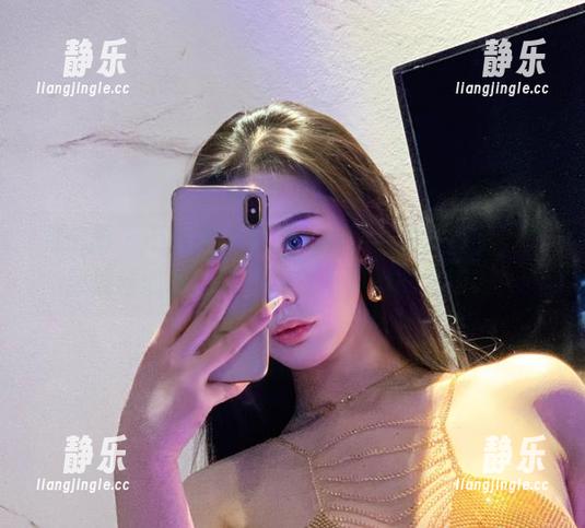 不爱笑的赛琳 微密圈 - 不爱笑的赛琳私房照实在太好看,渔网黑丝的原图可是掩盖不了她的气场啊!