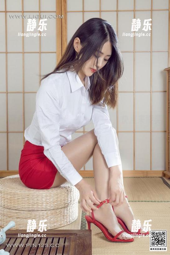 丽柜-AMY 丽柜 - AMY随意一拍的户外,快点来索要免费图片。