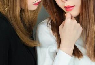 丽柜 – 小熊的垂泪印记：作品与分享之间的不确定