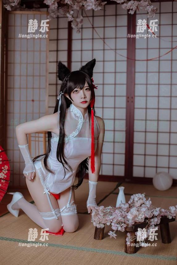 新生的浴缸、二佐Nisa的cos，感觉这是一场水上秀的更新啊！