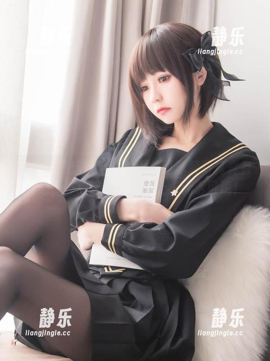 你的负卿 你的负卿这次选的冲田总司泳装写真真有意思,一组选得精致到让人无话可说!