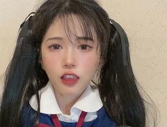 倦倦喵的“鱼骨胸衣”美图，真让人想多看几眼。