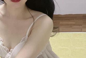 说实话，倦倦喵的高清“埃罗芒阿”火力全开，根本停不下来，看得我心猿意马。