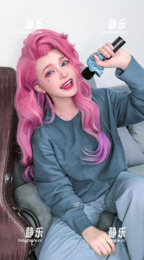 千夜未来 千夜未来水手服写真集,原来这种少女感一直在”等等,等等,停下来的感觉。