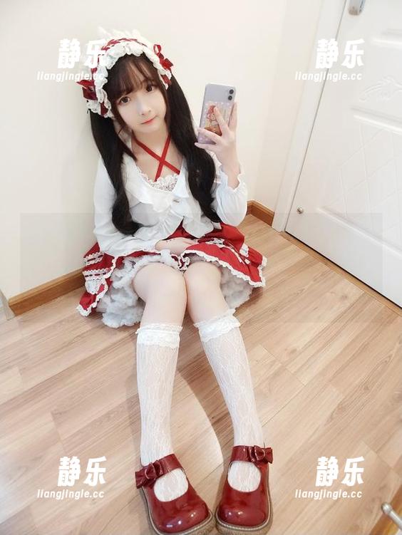古川kagura 古川kagura的少女睡衣实在是太可爱,cos一哥们的少女心碎了,图片有没有蹭到标签?