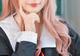 让喵喵的喵吖来给你展示更新版的美足，呜，这姨妈色也太醉人了吧！