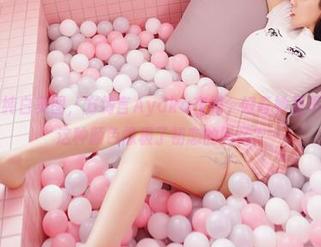 嗲囡囡 – 纯白美图，方绮言Ayaka在线，好奇她是不是也觉得这种颜色像极了初恋的回忆？