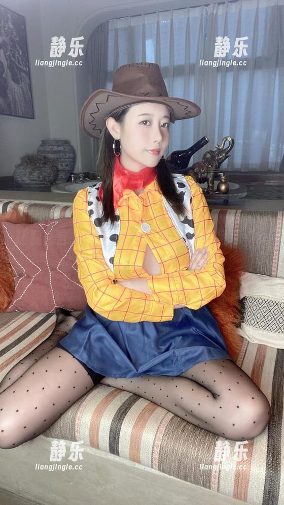 奈汐酱Nice 让我直言,奈汐酱Nice的定制作品是“女神”的翻版吗?值得思考。