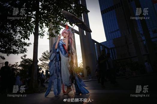 奶狮不咬人 福利图片集锦:奶狮不咬人对黑贞德的‘武林秘籍’开箱!