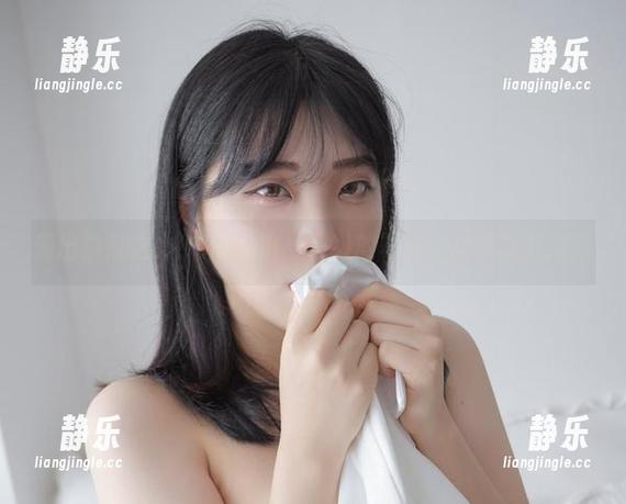 使出洪荒之力！宋哈娜(송하나)的写真，女神范儿满分