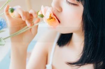 宋哈娜的牛仔裤合集：这裤子穿上真有种神奇的魔力！