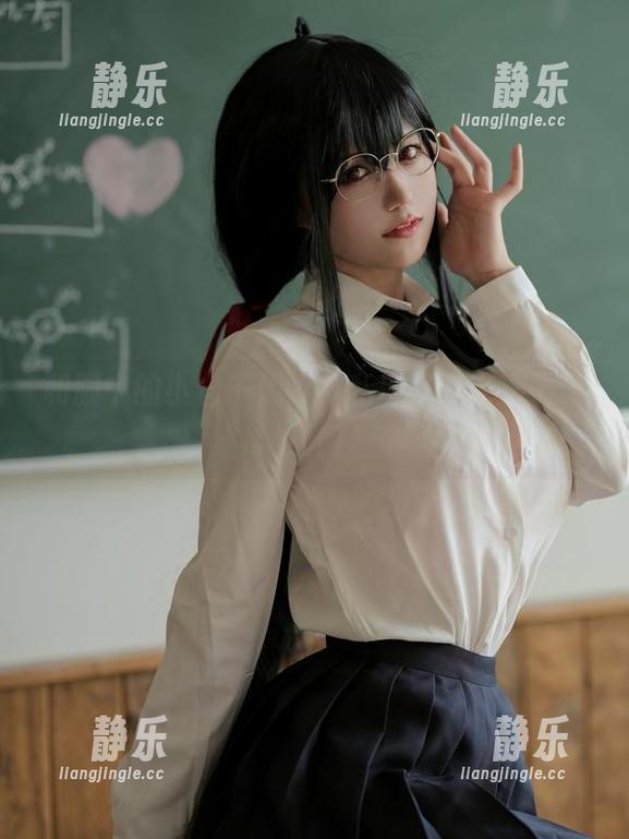 小仓千代w 和服中的小仓千代w,私房写真充满了游戏感