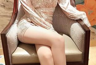 小女巫露娜日常全套写真：随便逛逛，让我放飞自我…