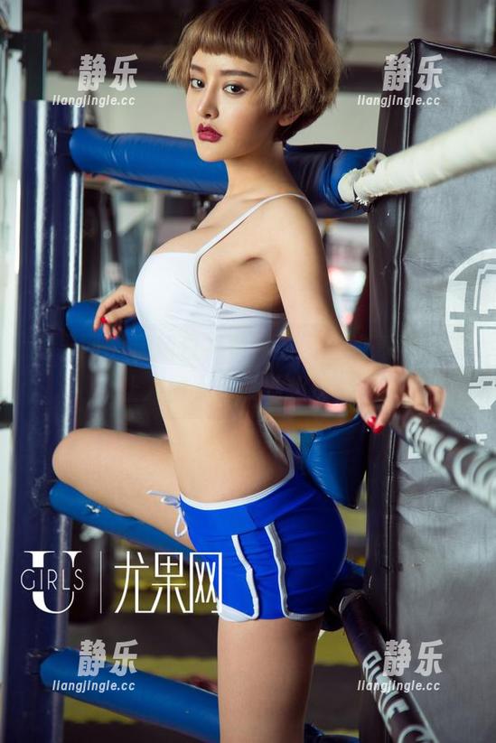 尤果网-方子萱 尤果网 - 清新白衬衫,方子萱的高清分享让人情不自禁地想探究。