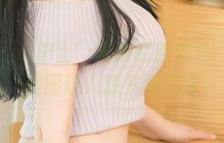 尤果网 – “护士”米米的新想法：更新的美图让人想多看几眼