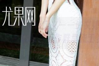 尤果网 – 职业装新定义——许文婷的写真：会不会让我在工作群里涨工资？