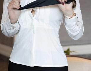 尤蜜荟 – Yumi尤美的黑色美图，一张比一张还让人摸不着头脑的照片！