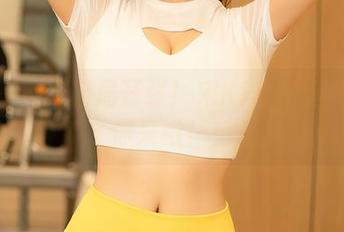 尤蜜荟 – 福利局开张！宋KiKi白丝写真等你来瞅！！