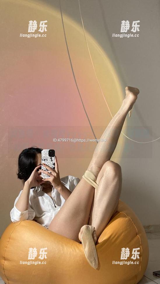 徐绾绾yyyy 微密圈 - 徐绾绾yyyy:“我可是有原图的可爱背景哦!壁纸还给我别拿走!”